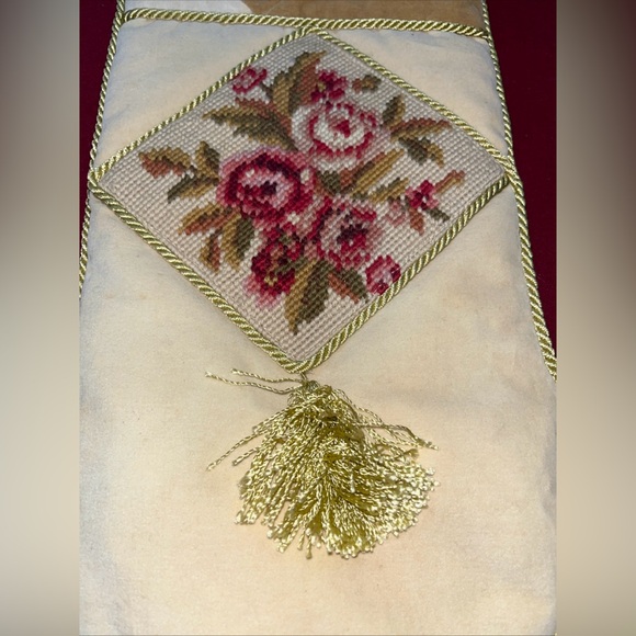 Pink ROSES cross stitch VELVET Christmas Stocking GOLD roping VINTAGE Victorian - Picture 3 of 13